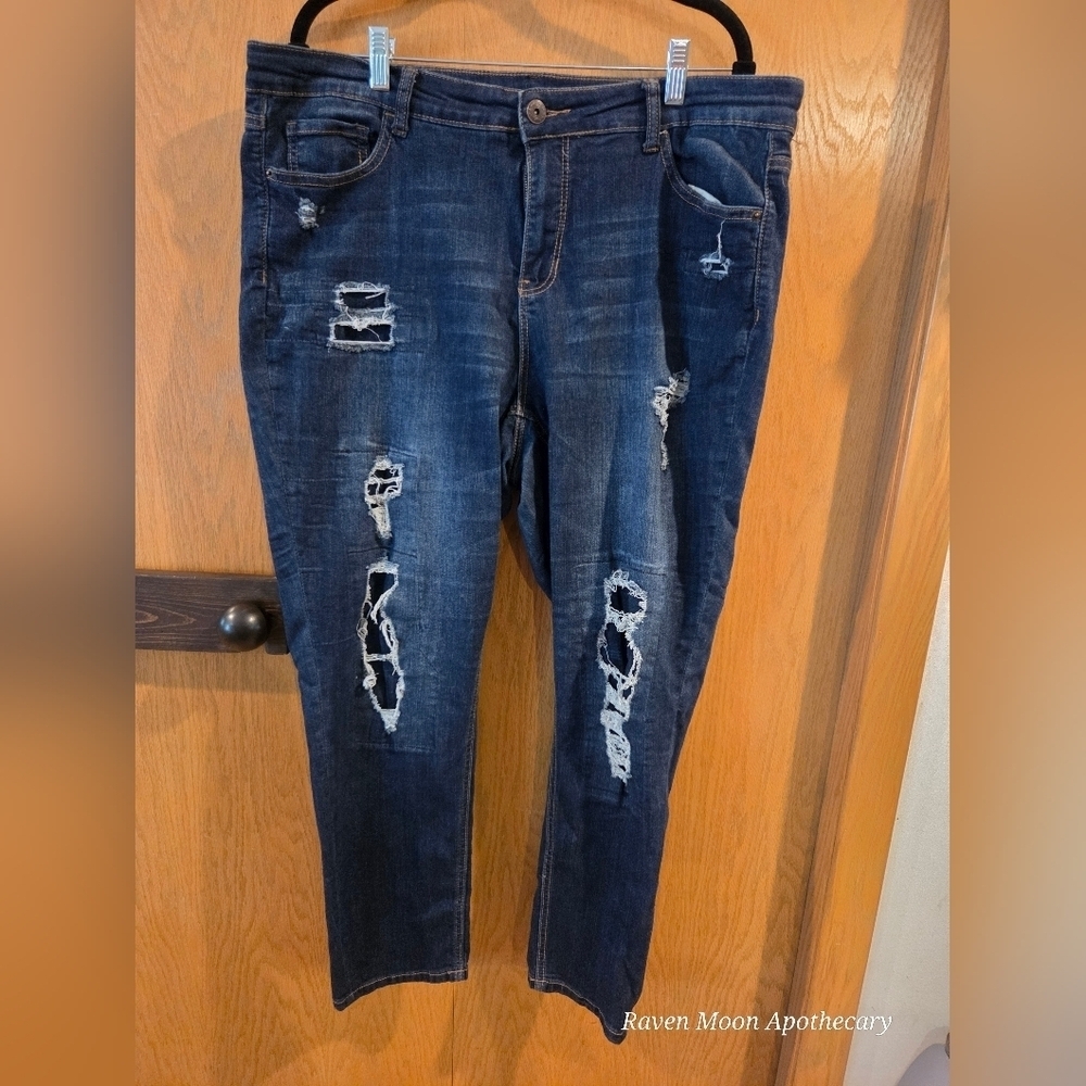 Distressed Blue Jeans Vanilla Star Midrise SKinny